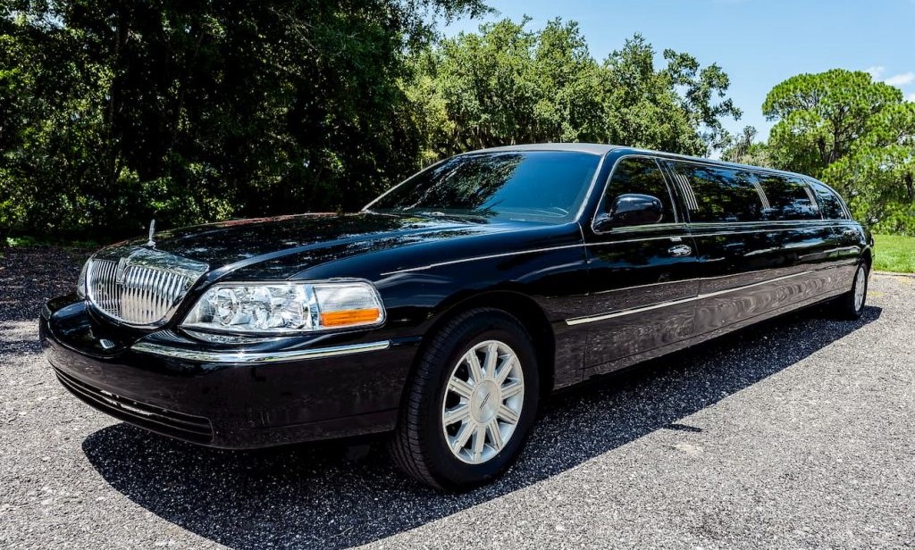 Lincoln TownCar exterior